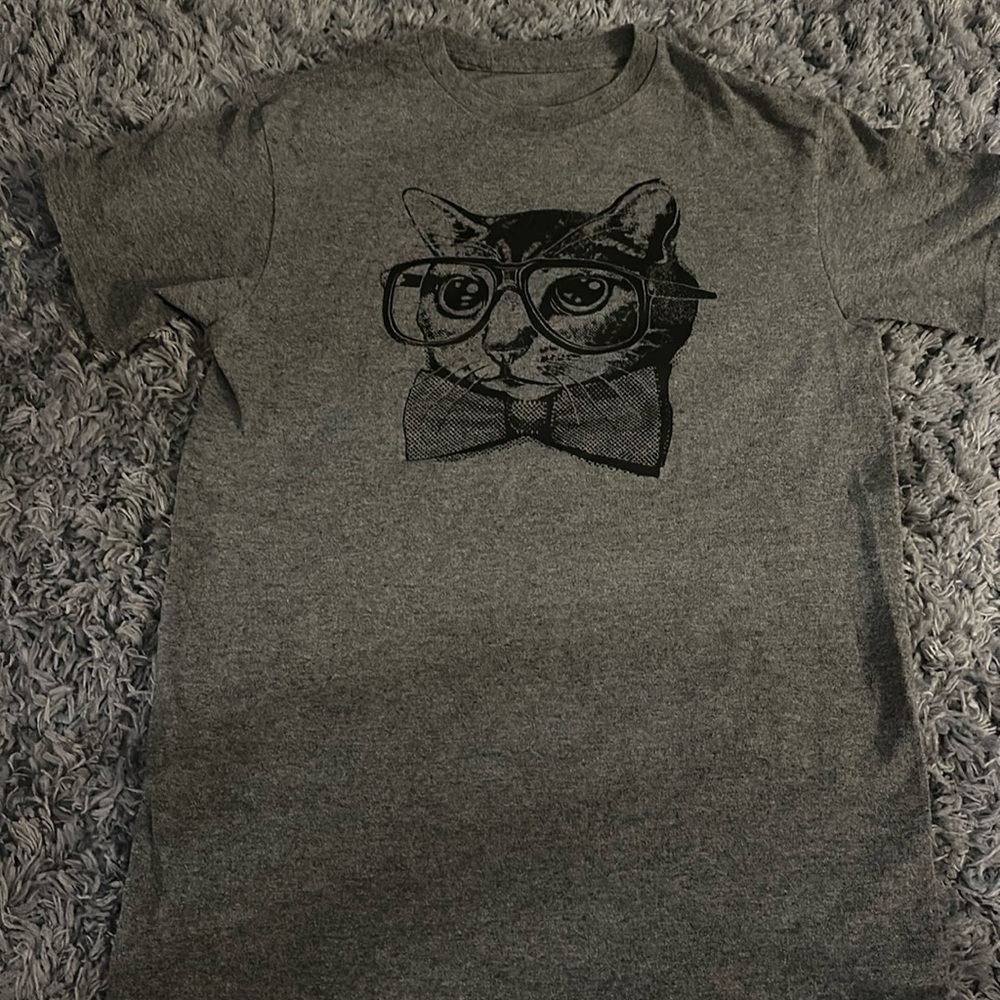 Women’s graphic tee, fits like a medium